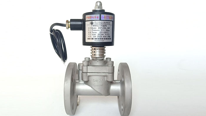 法兰不锈钢蒸汽电磁阀图片